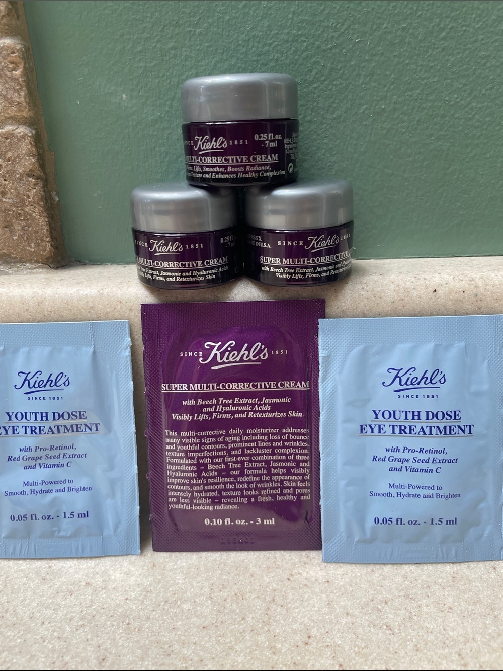 Kiehl's Super Multi-Corrective Cream Trio & Sachets -